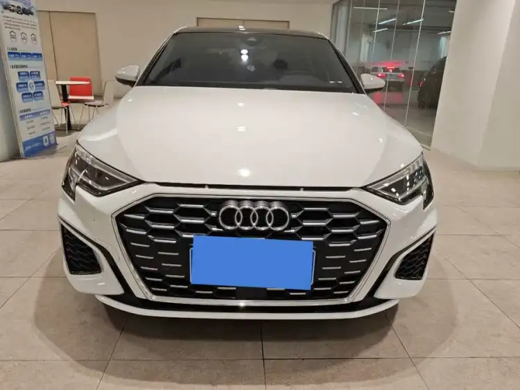 Audi A3 2023 A3L Limousine 35 TFSI Fashion Sport Model