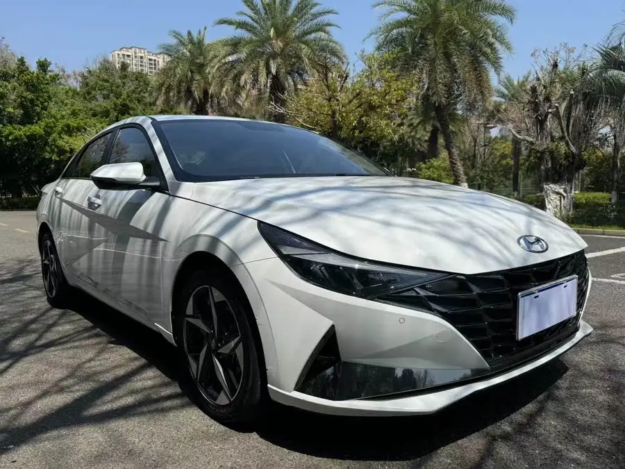 إلينترا 2023 1.5L CVT GLX النخبة