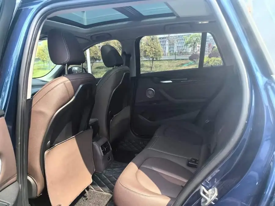 بي إم دبليو X1 2022 السواقة الأمامية 20Li النسخة العصرية