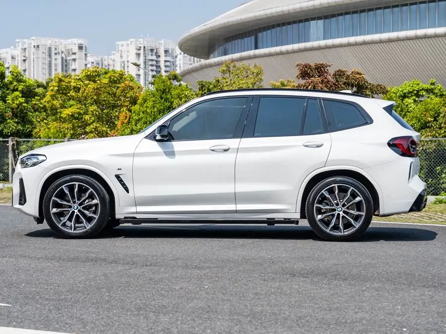 بي إم دبليو X3 2022 xDrive30i الطراز الرائد حزمة الليل M