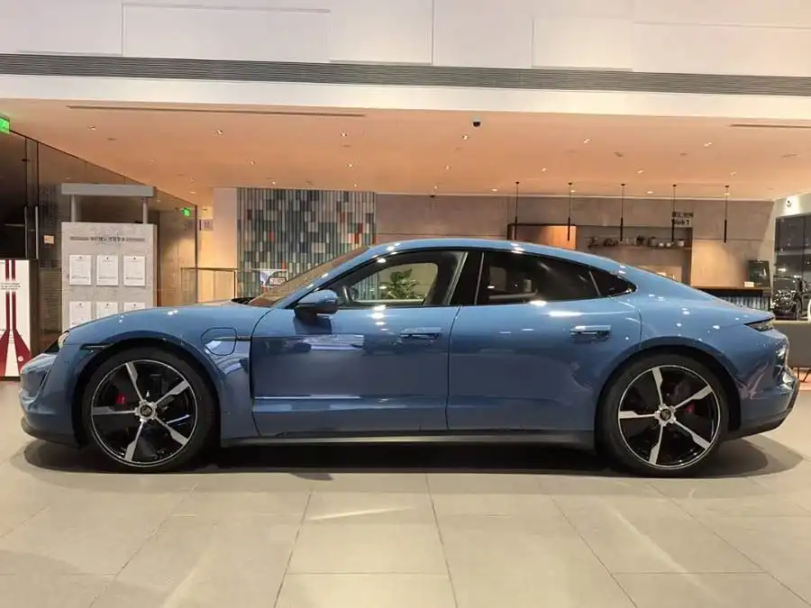 2022 تايكان تايكان 4S