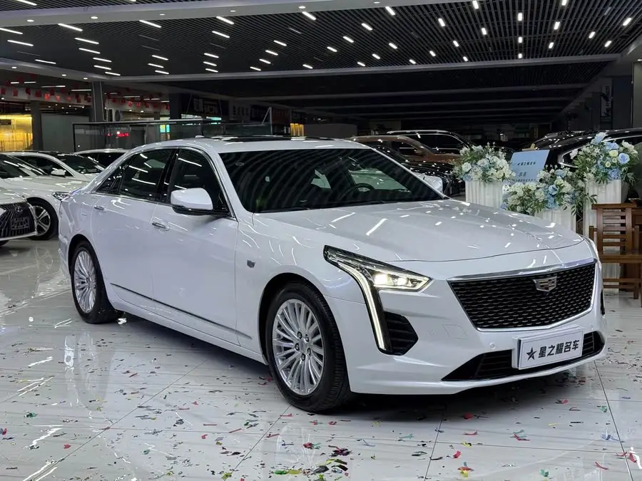 كاديلاك CT6 2022 28T الفاخرة