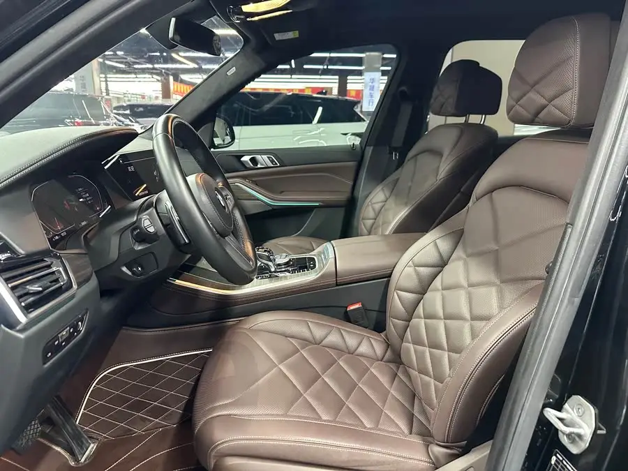 BMW X5 2022 xDrive 40Li M Sport Package