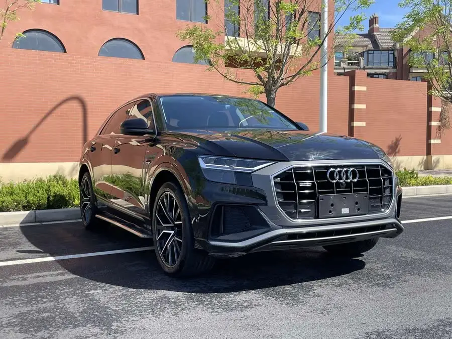 أودي Q8 2019 45 TFSI طراز ديناميكي متميز