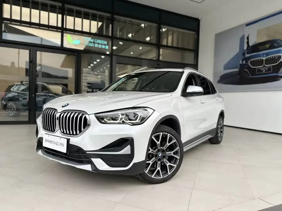 بي إم دبليو X1 2022 موديل مطور xDrive25Li إصدار حصري