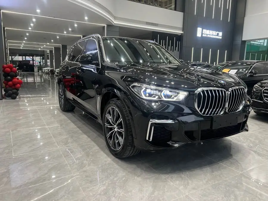 BMW X5 2022 xDrive 30Li Luxury M Sport Package