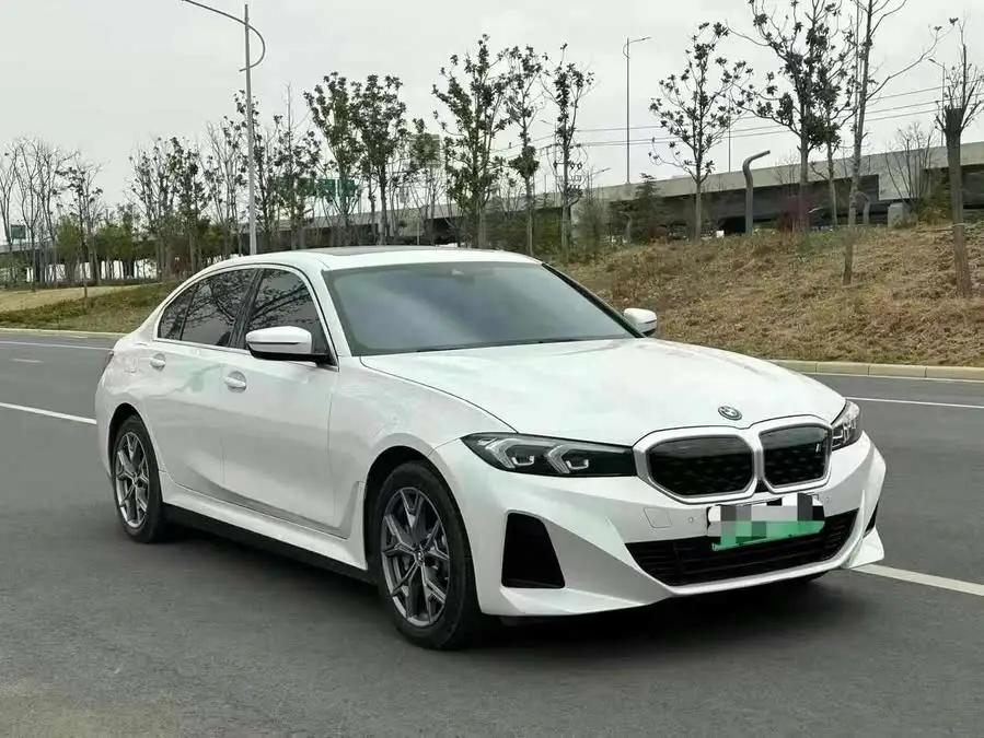 بي إم دبليو i3 2024 eDrive 35 L