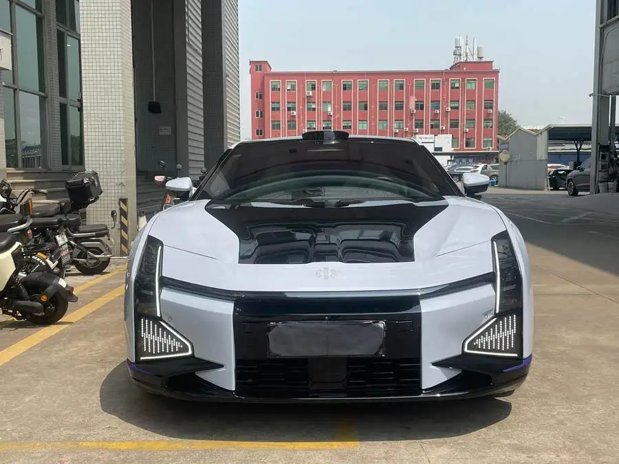 هاي فاي Z 2023 النسخة ذات الأربعة مقاعد