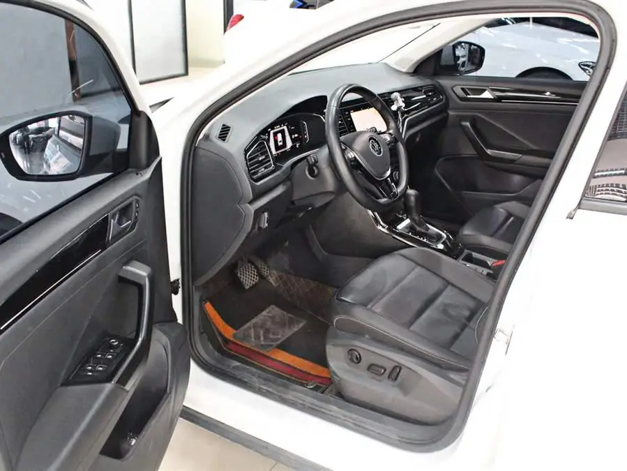 T-ROC 2022 Model 280TSI DSG Two-Wheel Drive Comfort PLUS