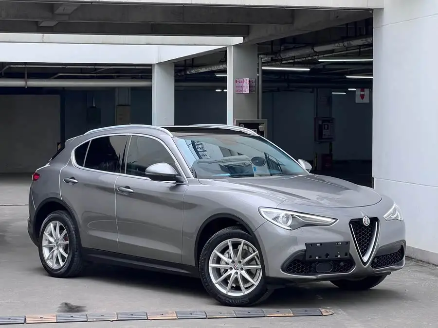 Stelvio 2021 2.0T 280HP Luxury Edition
