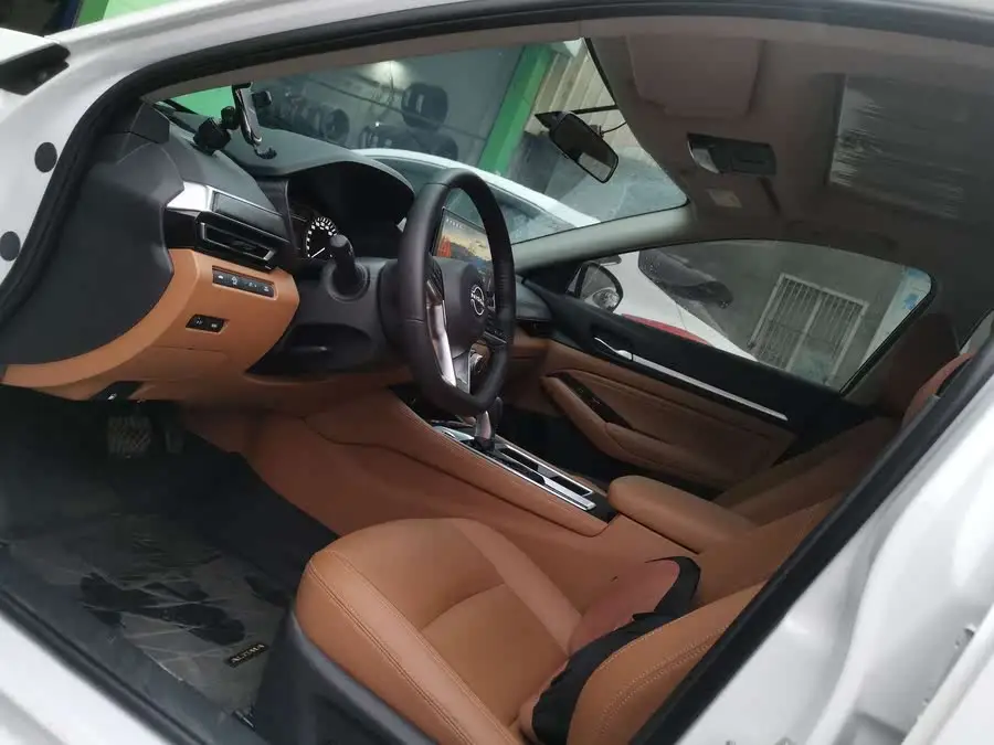 تينلاي 2024 2.0L XE نسخة القلب الصادق