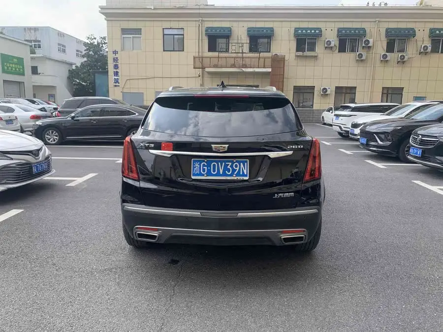 كاديلاك XT5 2024 2.0T دفع ثنائي طراز الفخامة