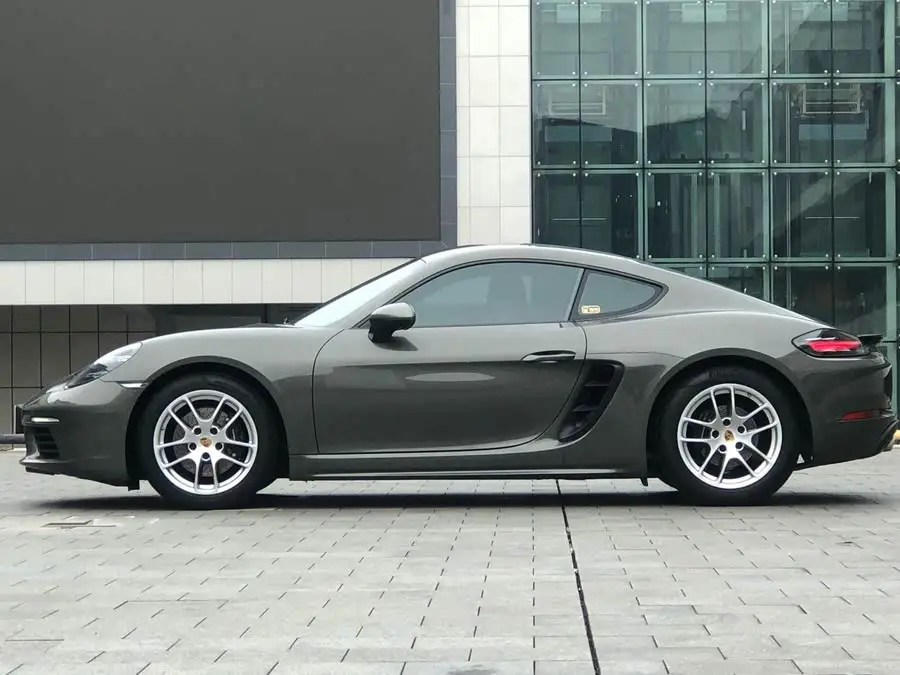 Porsche 718 2022 Cayman 2.0T