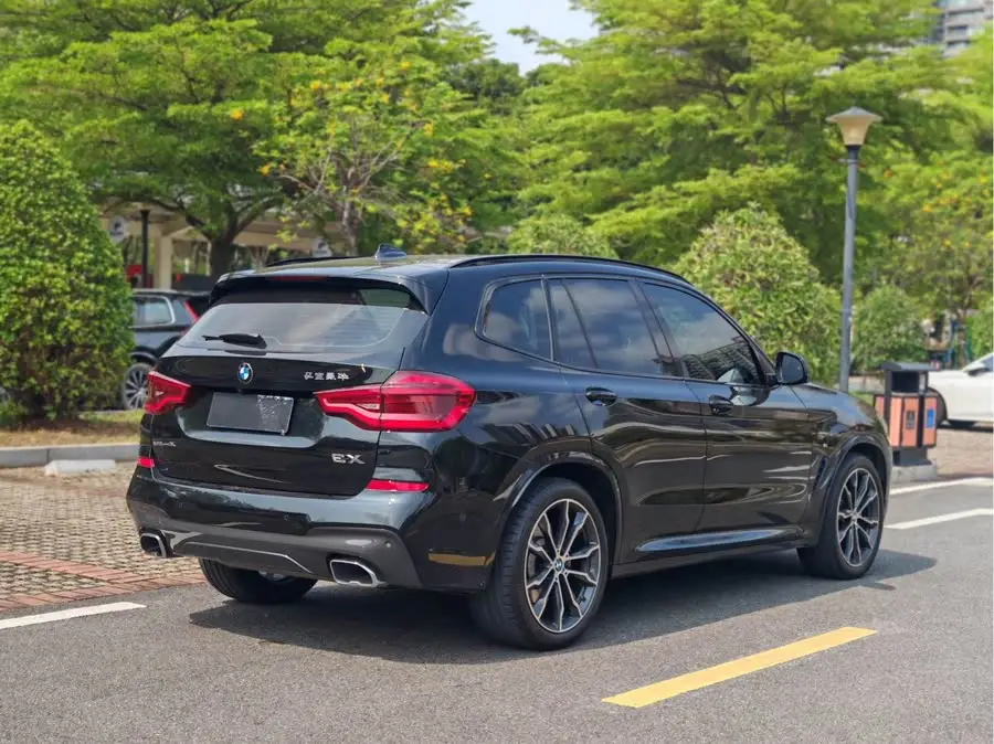 بي إم دبليو X3 2021 نموذج محدث xDrive30i طراز متميز حزمة رياضية M