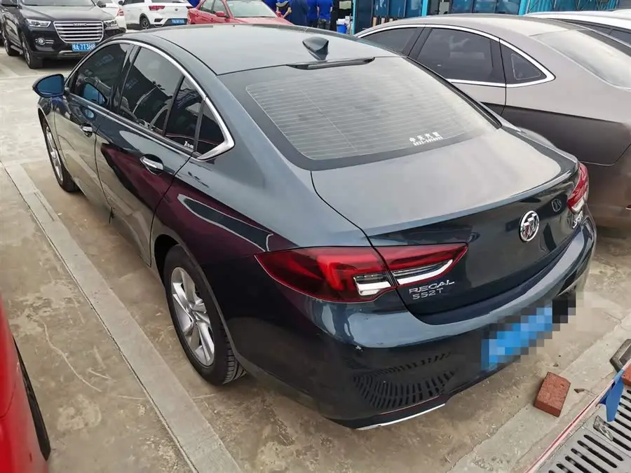 بيوك ريجال 2021 552T النخبة