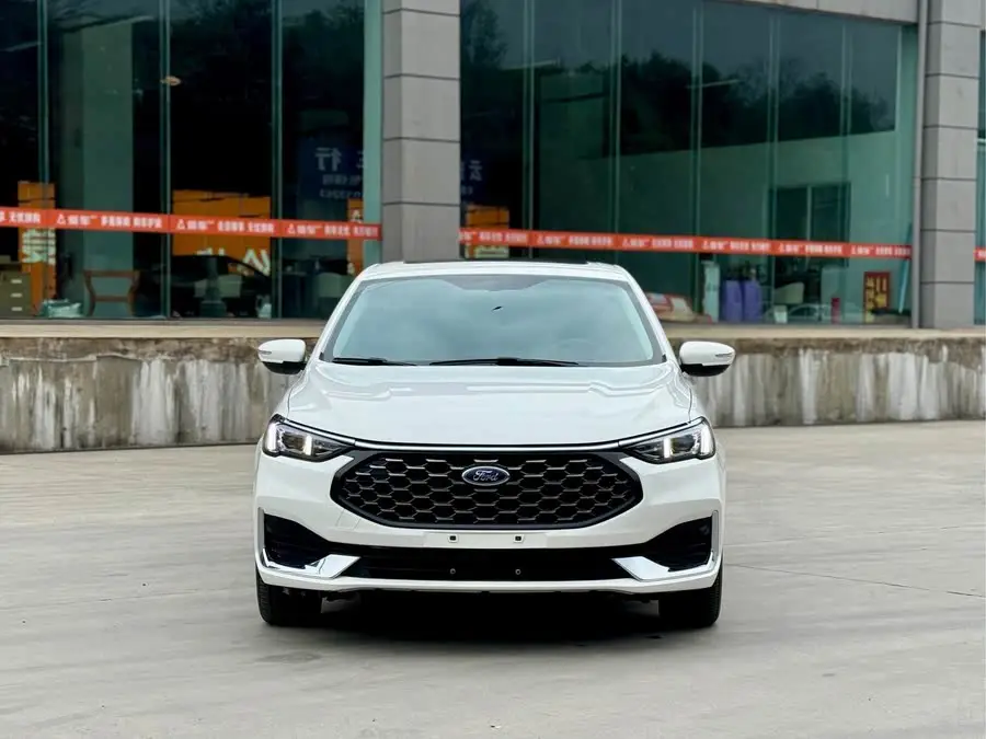 Ford Focus 2021 1.5L Automatic Diamond Edition