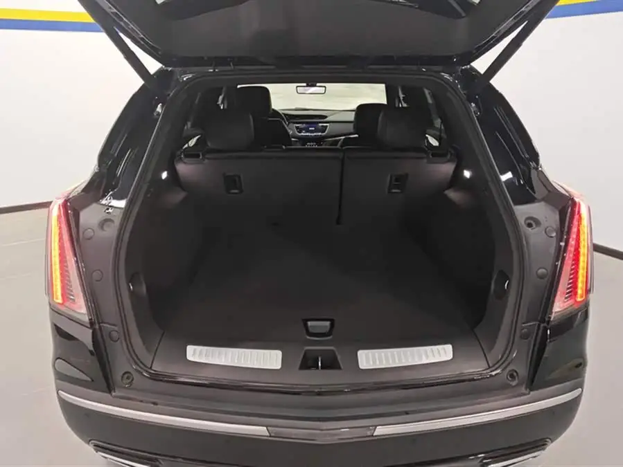 Cadillac XT5 2022 2.0T AWD Luxury (Hummingbird Edition)