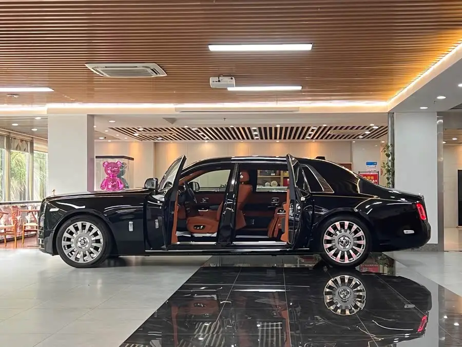 Phantom 2018 6.7T Long Wheelbase Version