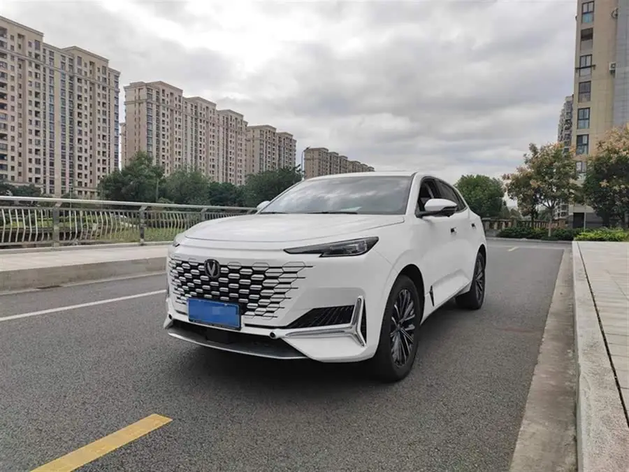 Changan UNI-K 2024 2.0T Two-Wheel Drive Enjoyment Version
