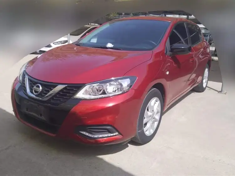 Nissan Tiida 2021 1.6L CVT Cool Edition