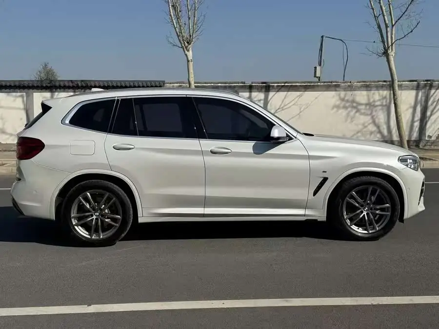 بي إم دبليو X3 2021 xDrive28i حزمة M الرياضية