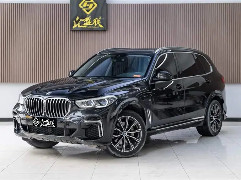 بي إم دبليو X5 2022 xDrive 30Li حزمة رياضية M