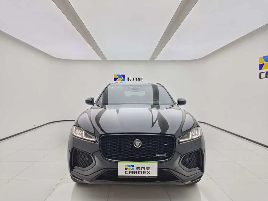 Jaguar F-PACE 2024 P250 R-Dynamic SE