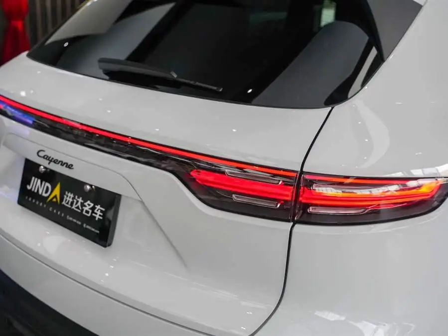 2023 Cayenne Cayenne 3.0T Platinum Edition