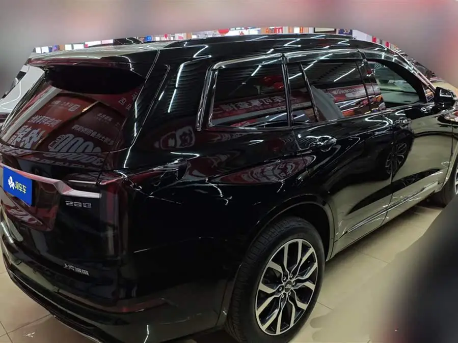 كاديلاك XT6 2022 2.0T ستة مقاعد دفع رباعي فئة بريميوم