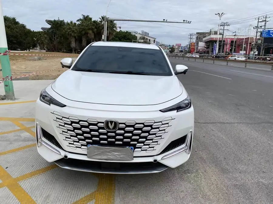 شانغن UNI-K 2021 2.0T الفاخرة