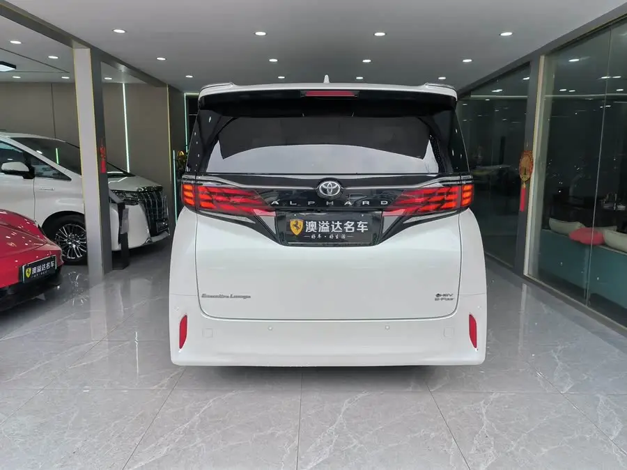 ألفارد 2024 هجينة 2.5L إصدار متميز