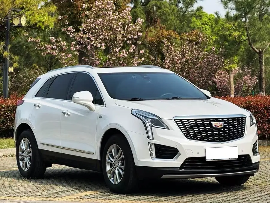 كاديلاك XT5 2022 2.0T فاخرة الدفع الأمامي