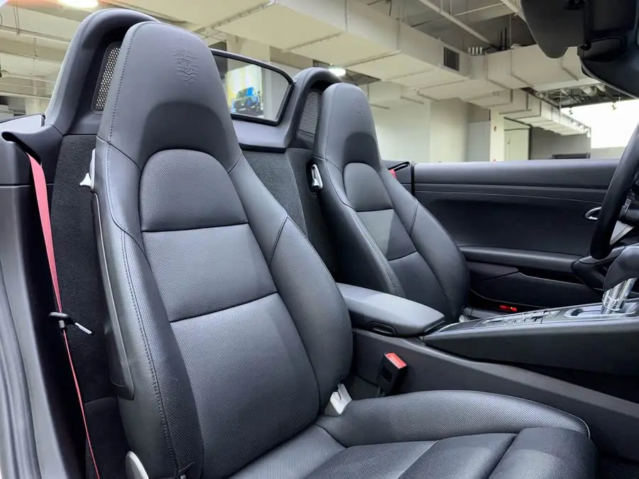 Porsche 718 2020 Model Boxster 2.0T