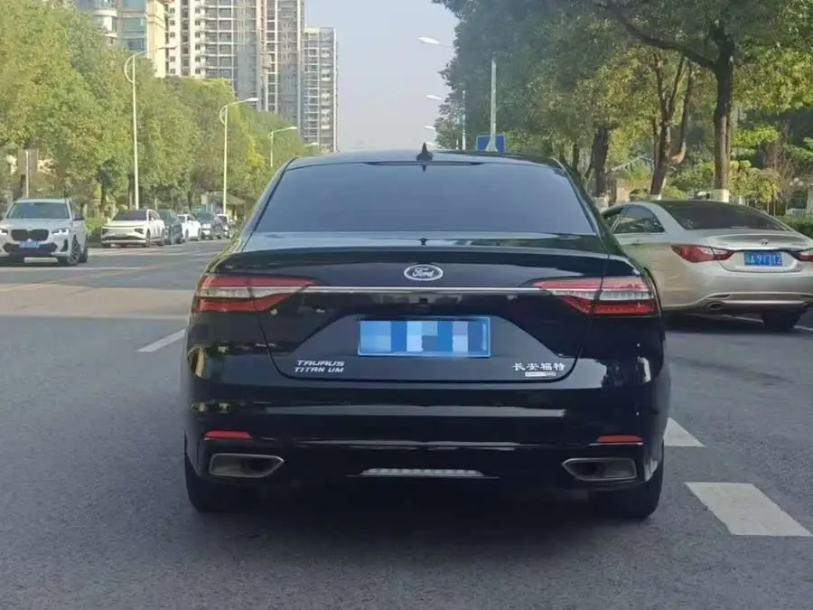 Taurus 2019 EcoBoost 245 Premium Edition