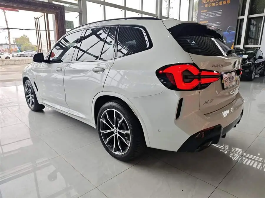 BMW X3 2023 xDrive30i Leading Model M Night Package
