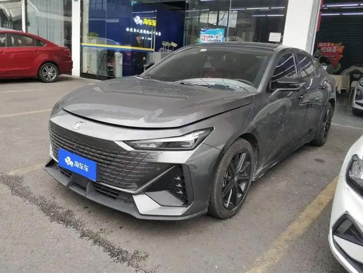 Changan UNI-V 2022 1.5T Premium