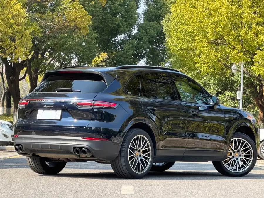2023 Cayenne 3.0T Platinum Edition