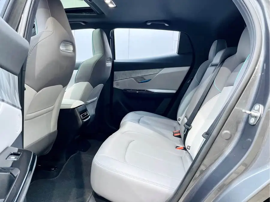 شانجان UNI-T 2023 الجيل الثاني 1.5T الفاخر