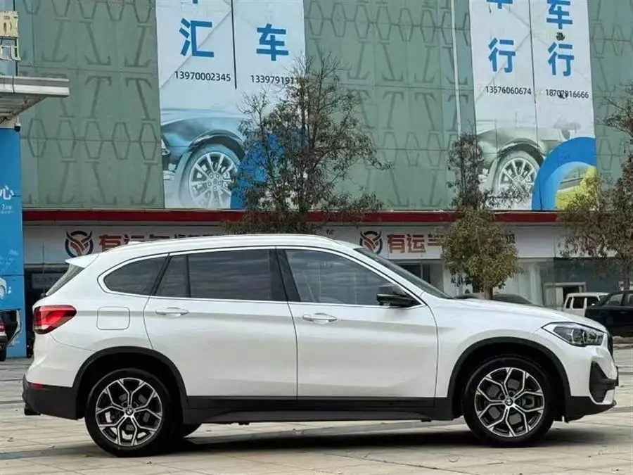 بي إم دبليو X1 2022 sDrive25Li الطراز الرائد