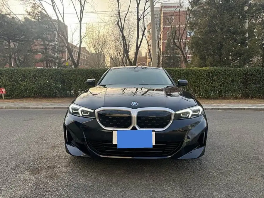 بي إم دبليو i3 2022 eDrive 35 L