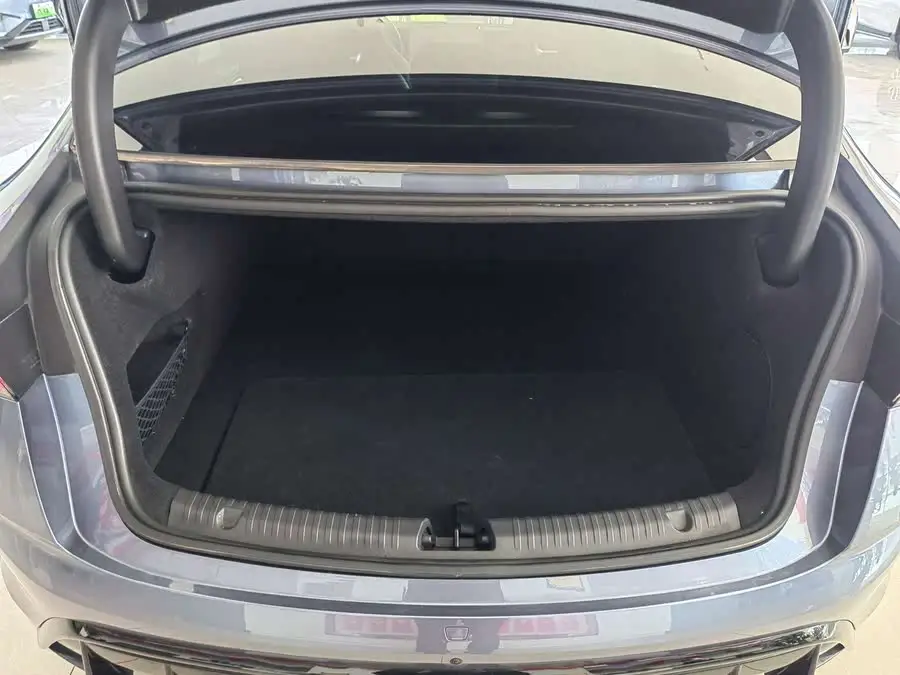 ختم 2025 طراز 650 إصدار المدى الطويل