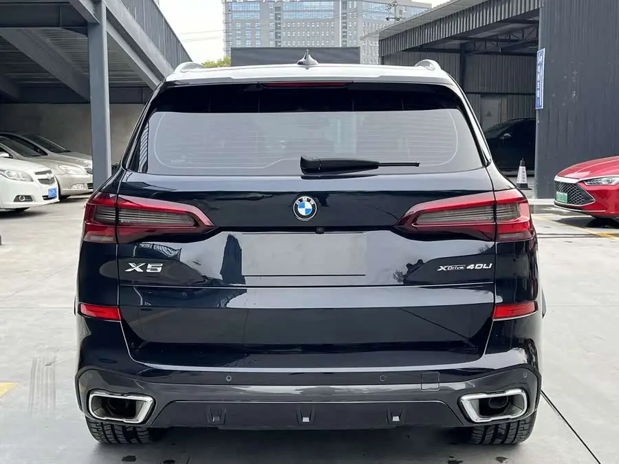 BMW X5 2022 xDrive 40Li Exclusive M Sport Package