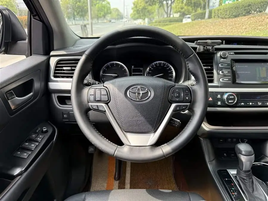 هندلر 2018 2.0T دفع رباعي فاخرة 7 مقاعد معيار VI