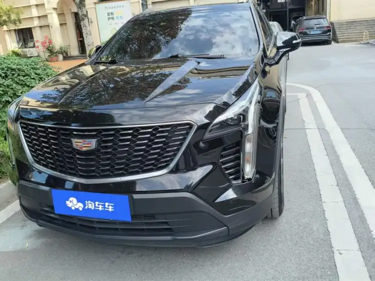 Cadillac XT4 2022 28T FWD Premium