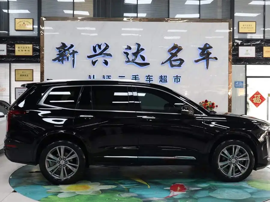 كاديلاك XT6 2020 28T بخمسة مقاعد ودفع رباعي فاخرة مع نظام صوتي متميز