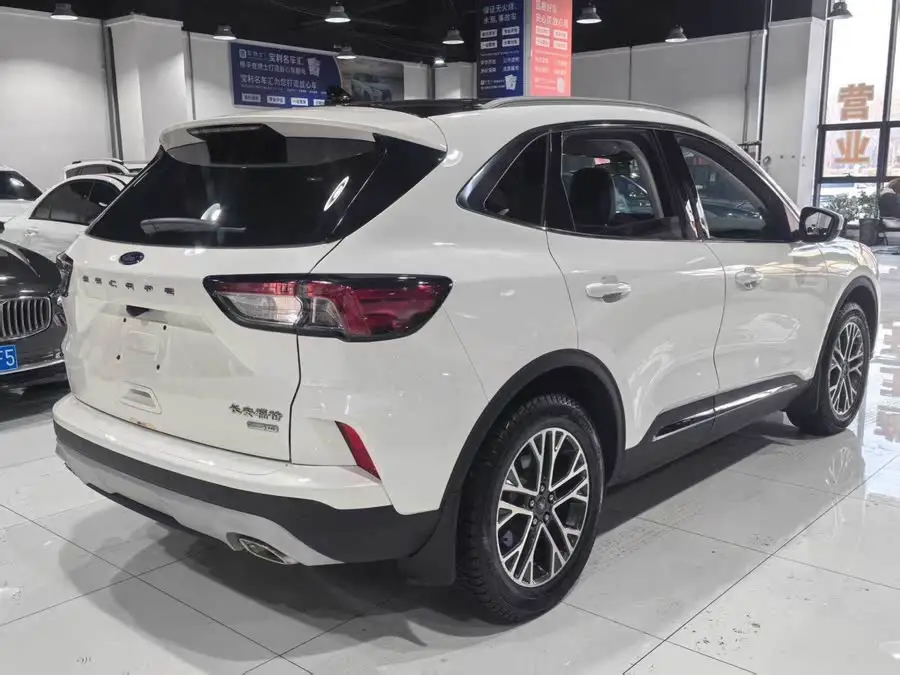 فورد إيدج 2020 إيكوبوست 245 دفع رباعي تيتانيوم