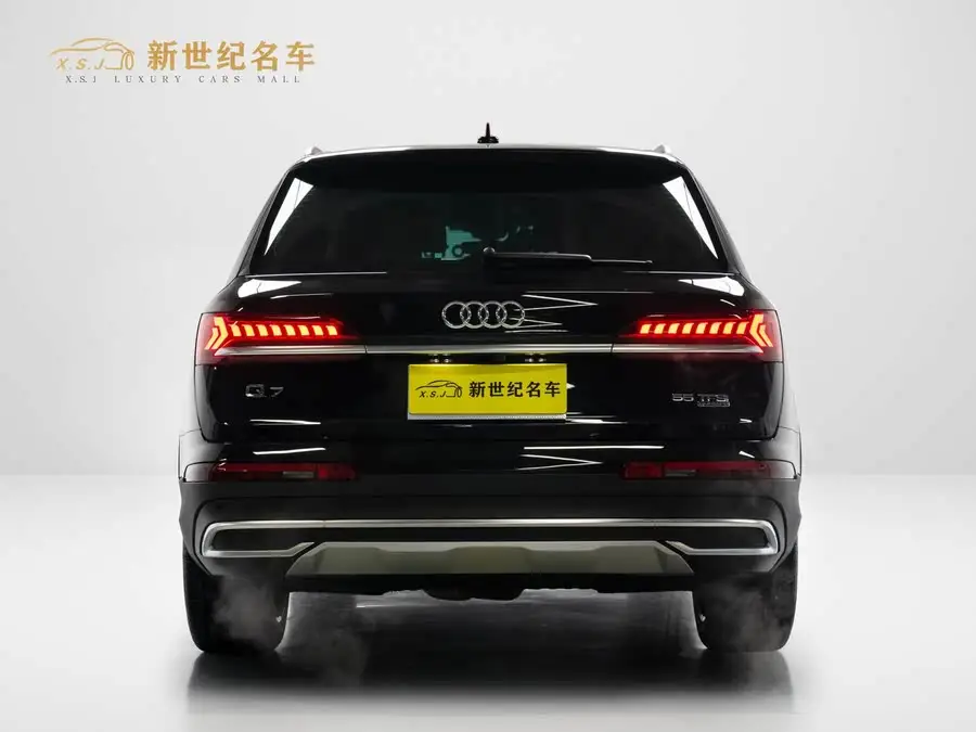 2022 Audi Q7 55 TFSI quattro S line Snow Sport Edition