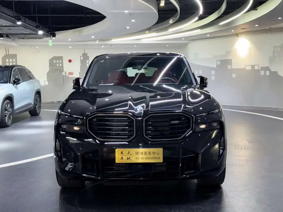 بي إم دبليو XM 2023 50e