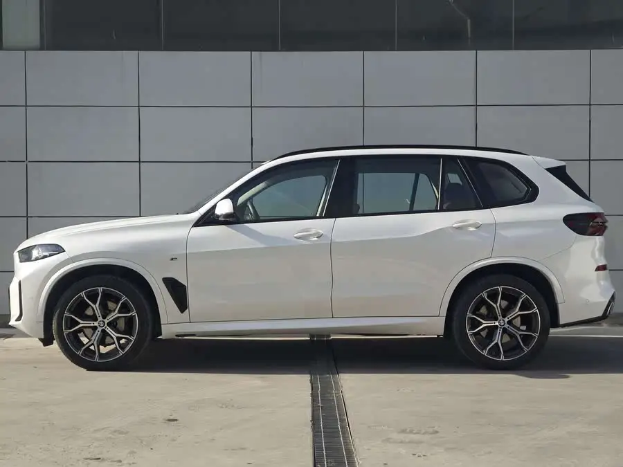 BMW X5 2023 xDrive 30Li Exclusive M Sport Package