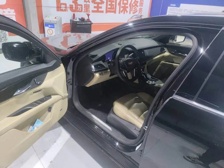 كاديلاك CT6 2021 28T طراز الموضة